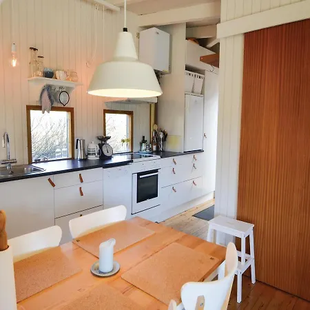Three-bedroom Holiday In Ebeltoft